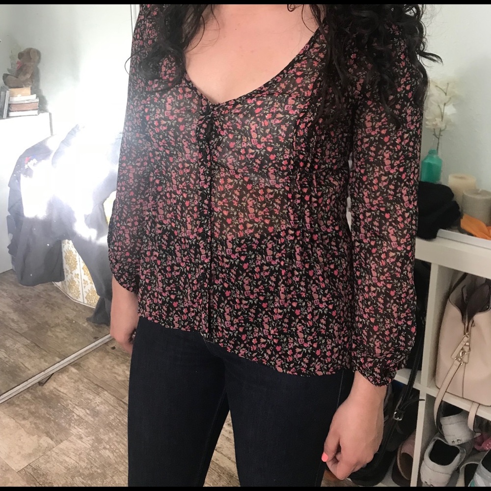 Flowery 3/4 button down top